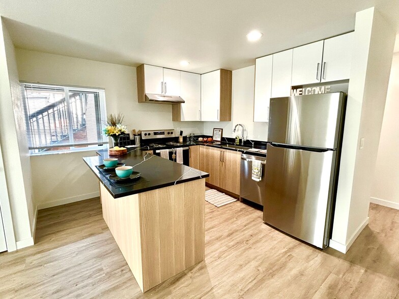 Interior Photo - Kamden Place: Leasing Specials! Balconies,...
