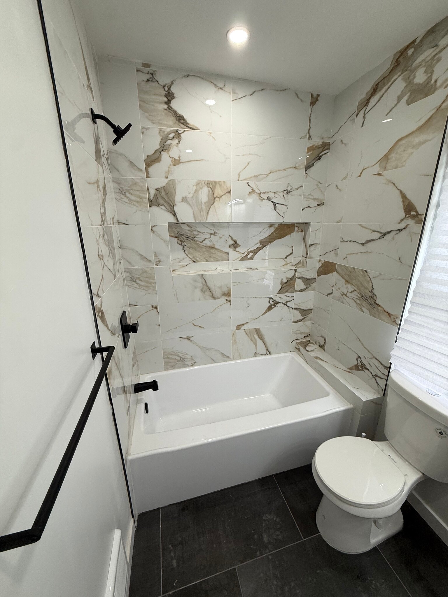 Building Photo - 2808 N Taylor St