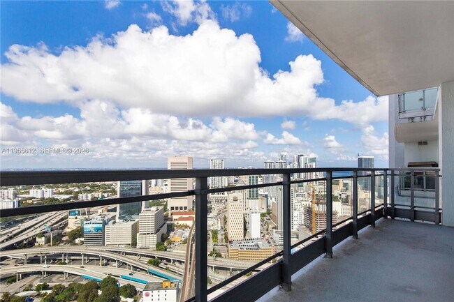 Building Photo - 90 SW 3rd St