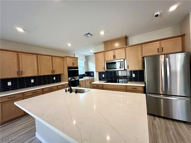 Building Photo - 9689 S Conquistador St