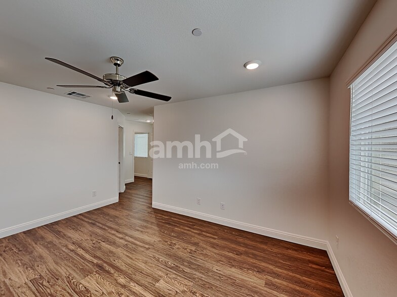 Building Photo - 10069 Aconitum Ct