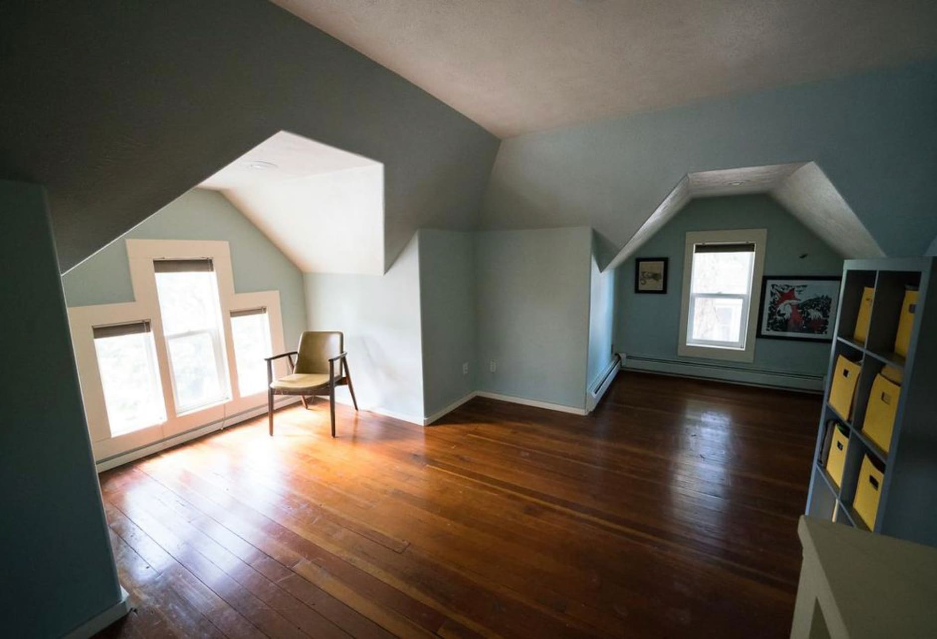 Building Photo - 136 S Maple St