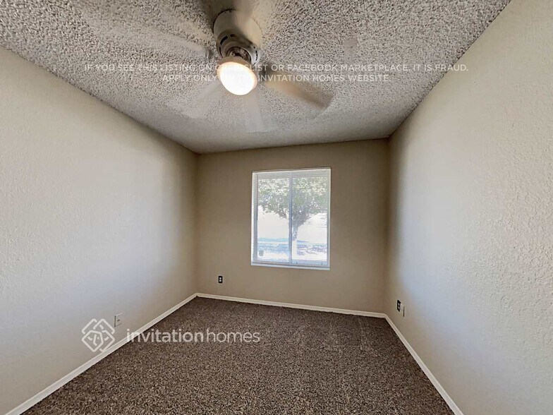 Building Photo - 3141 W Danbury Dr