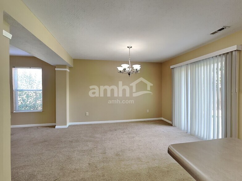 Building Photo - 6658 W Longview Dr