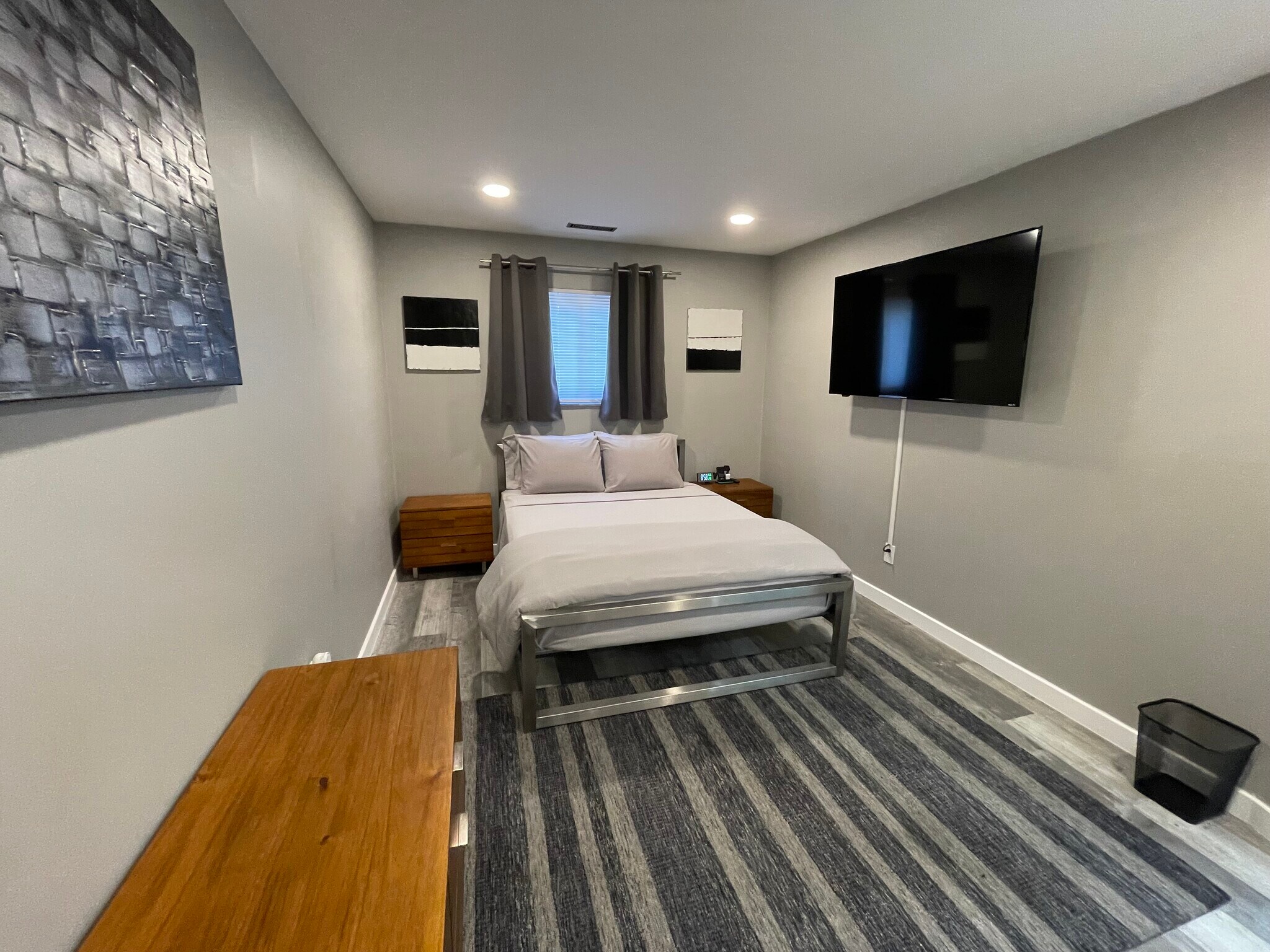 Building Photo - 29 Skyline Dr