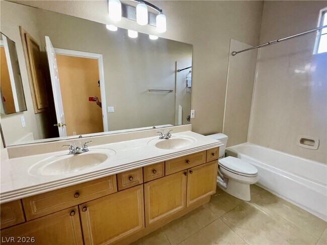 Building Photo - 231 Cliff Valley Dr