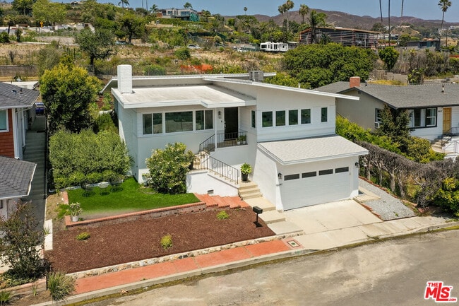 Building Photo - 16641 Linda Terrace
