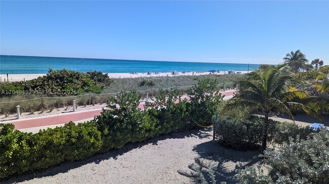 Building Photo - 5161 Collins Ave