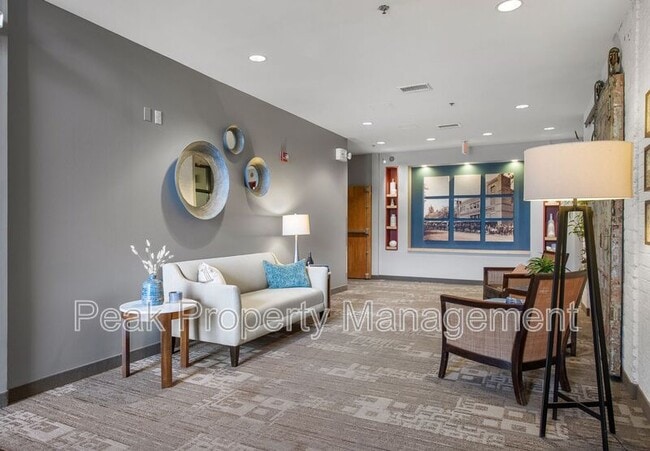 Building Photo - 306 N 26th St