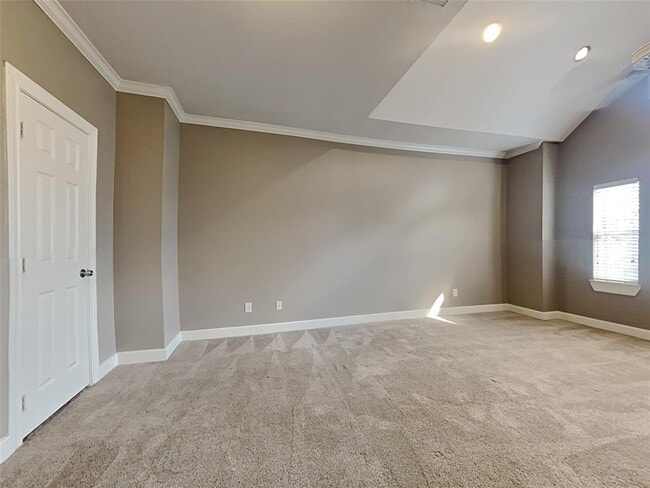 Building Photo - 5343 Kiam St