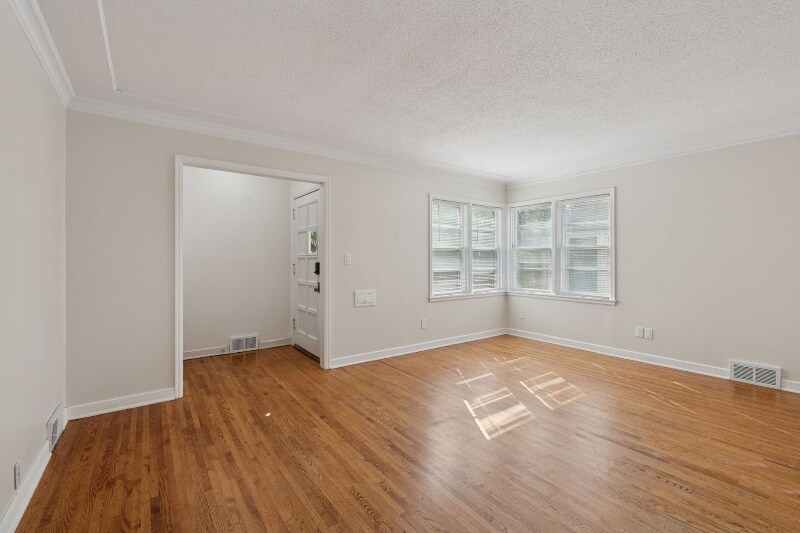 Building Photo - 4650 Minnehaha Ave