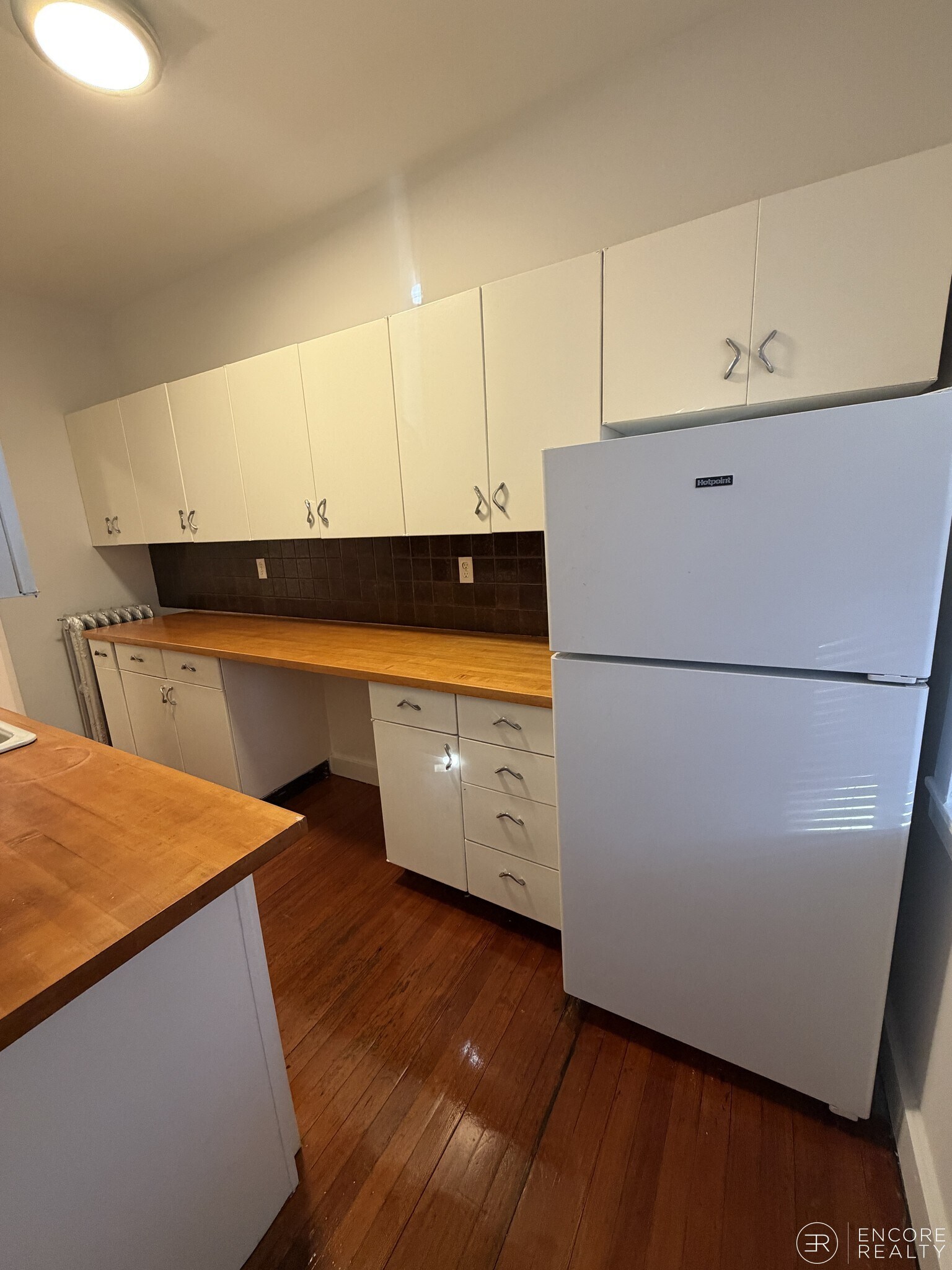 Building Photo - 9 Braemore Rd