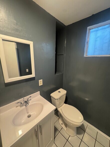 Building Photo - 12542 Waldorf Dr