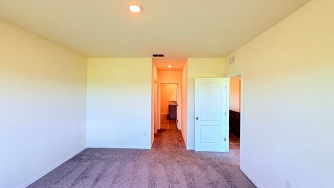Building Photo - Brand New 3BR Home in Haines City | Washer & Dryer + HOA Community