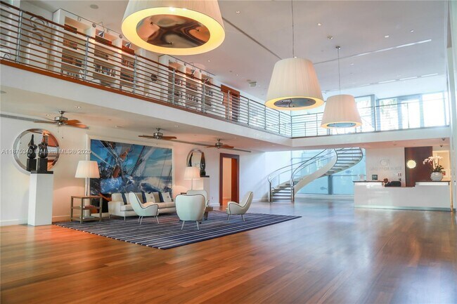 Building Photo - 2627 S Bayshore Dr