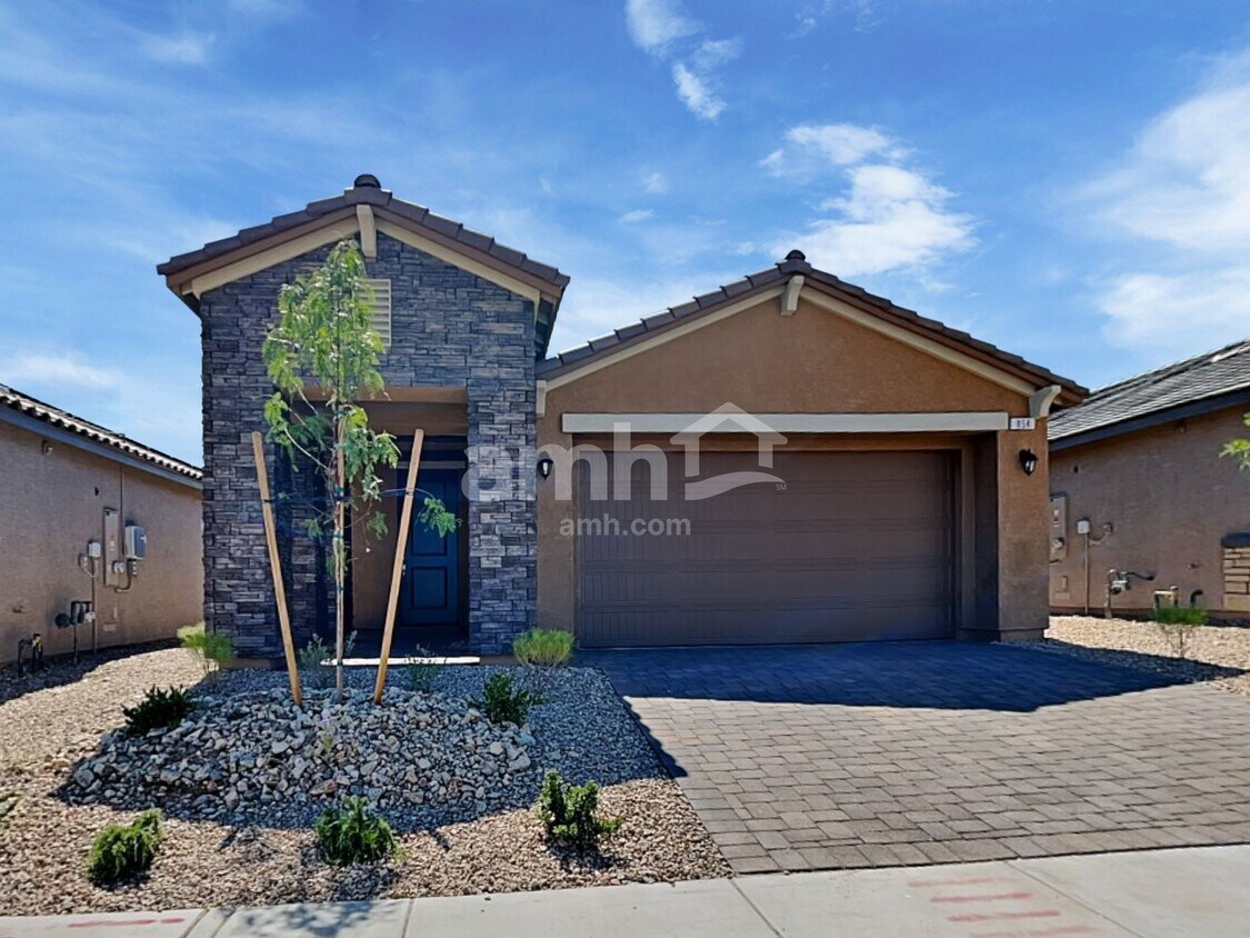 Primary Photo - 854 English Primrose St