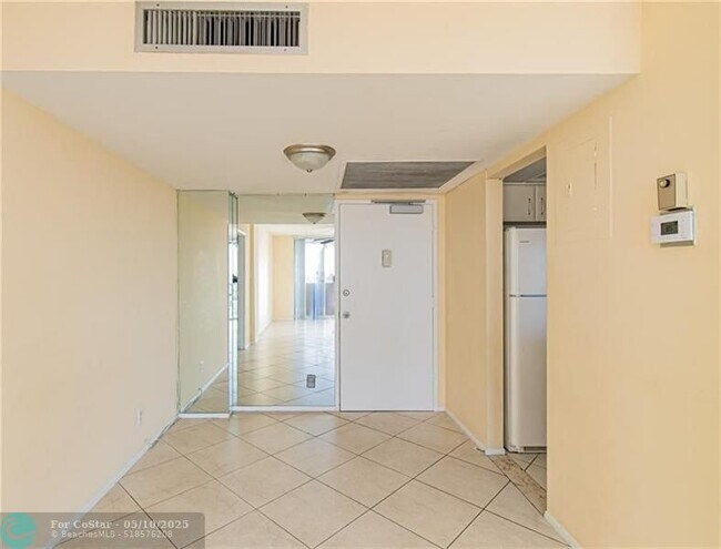 Building Photo - 777 S Federal Hwy