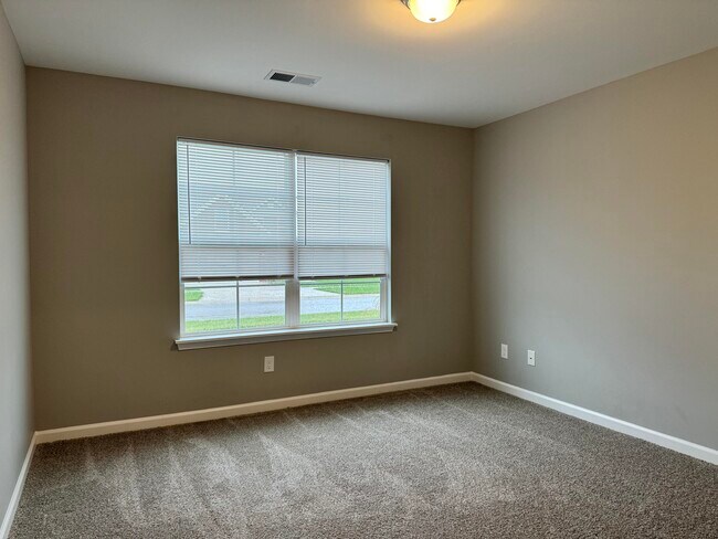 Building Photo - 145 Candy Apple Ln