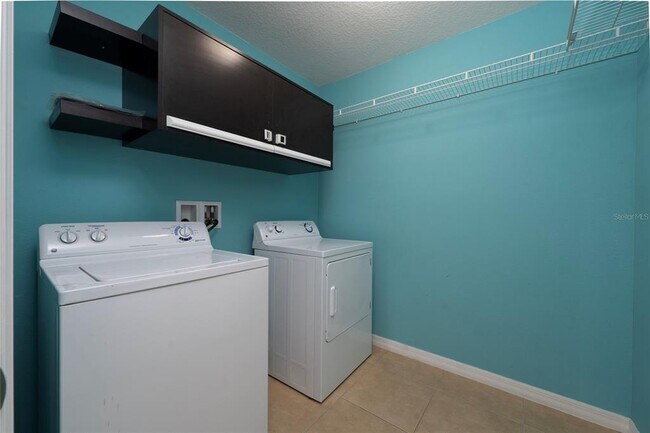 Building Photo - 1704 Buckeye Falls Way