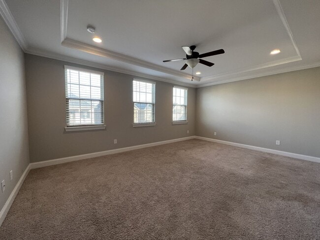 Building Photo - Charming and Convenient Home in Hendersonville