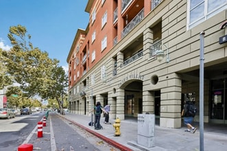 Building Photo - 130 E San Fernando St