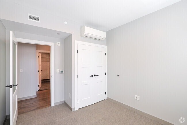 Building Photo - 100 Hemenway St