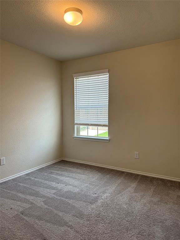 Building Photo - 201 Bedford Falls Ln
