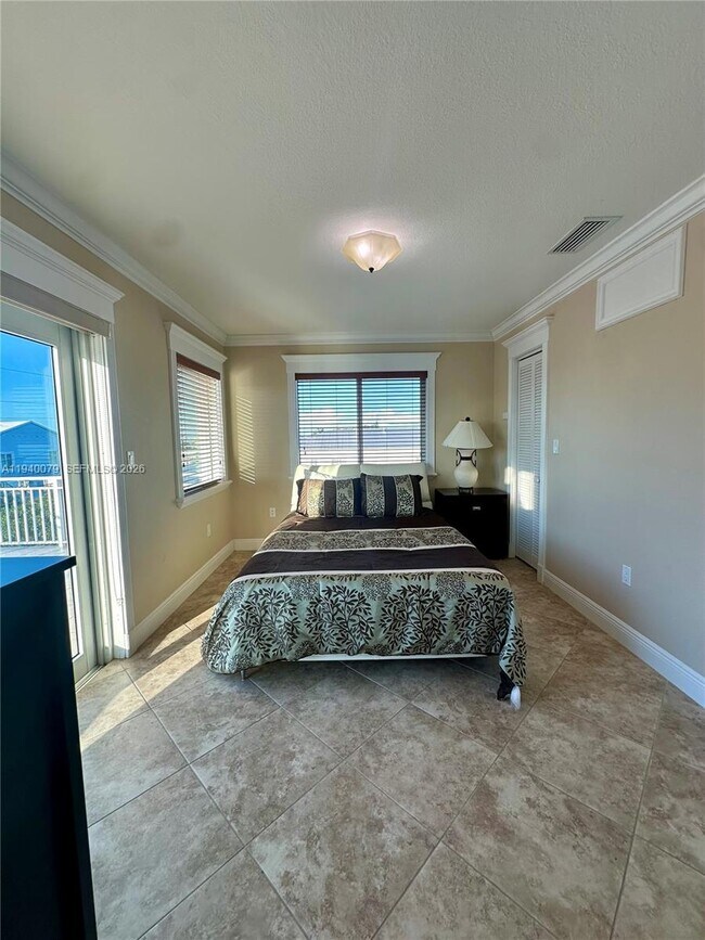 Building Photo - 1516 Aqueduct Ln