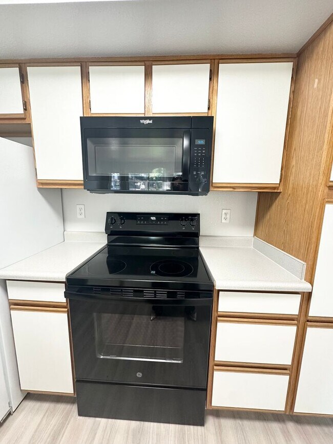 Building Photo - Affordable living at The Westside Apartments