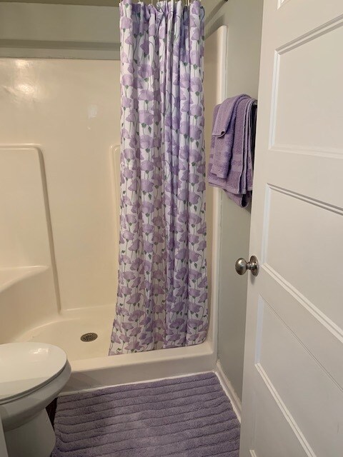 Building Photo - 500 Windsong Cir