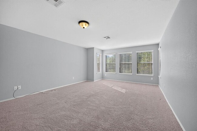 Building Photo - 2200 Ezra Ct