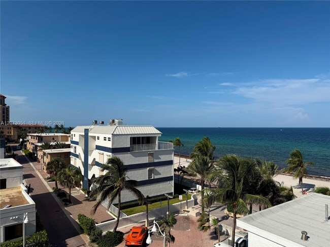 Building Photo - 3111 N Ocean Dr