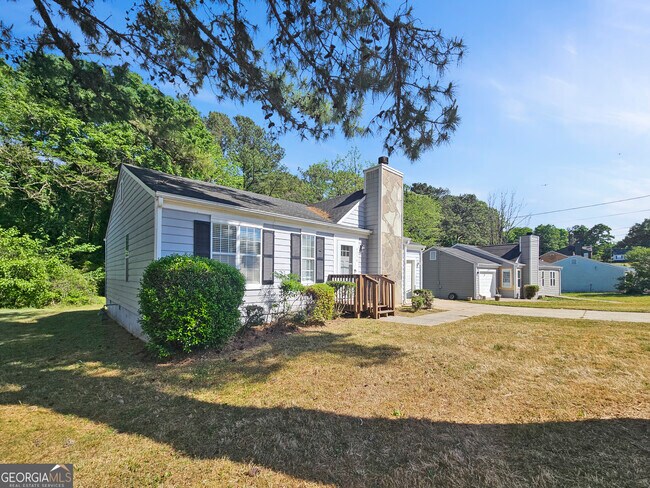 Building Photo - 4254 Catalpa Park