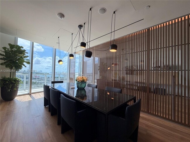 Building Photo - 1400 Biscayne Blvd