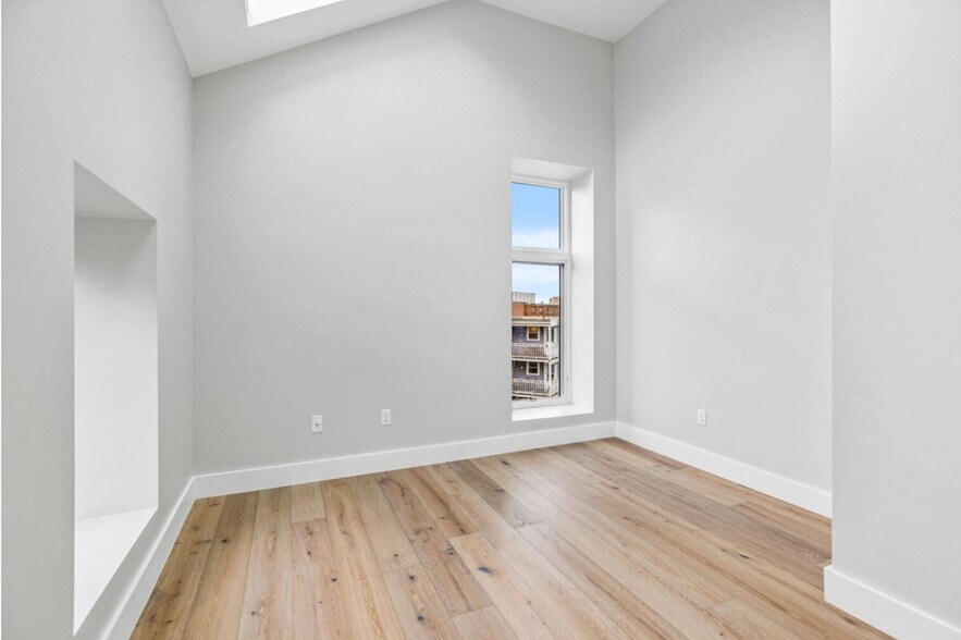 Building Photo - 35 Union Sq