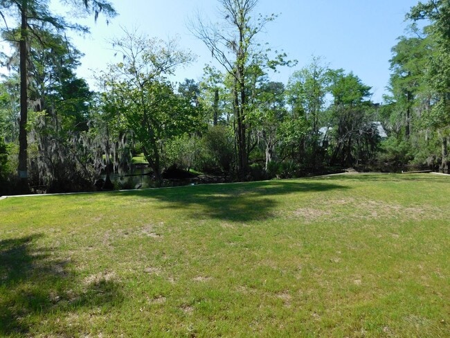 Building Photo - 4925 Morton Rd