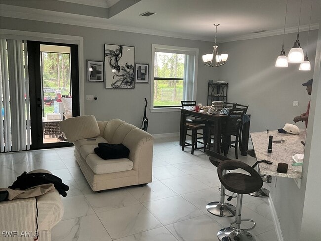 Building Photo - 4143 2nd Ave NE