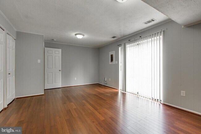 Building Photo - 3570 Lowlen Ct