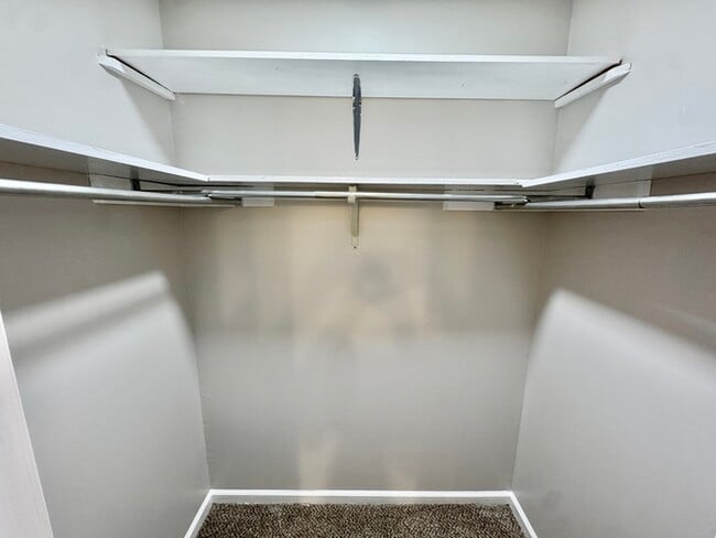 Building Photo - 6338 Kirby Downs Dr