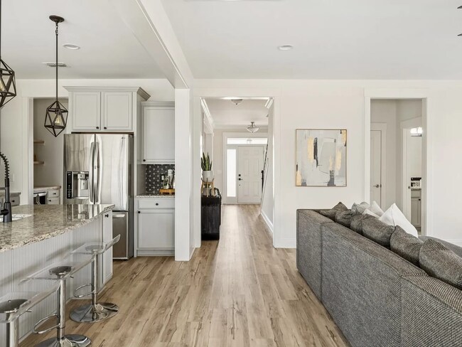Building Photo - Fabulous 5BR Home in Thompsons Station