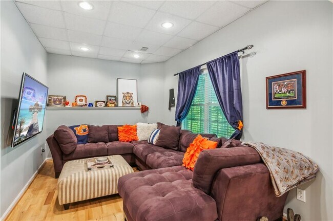 Building Photo - 4750 Spring Wood Trace