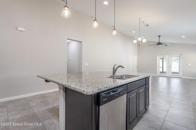 Building Photo - 4105 Harvest Cir