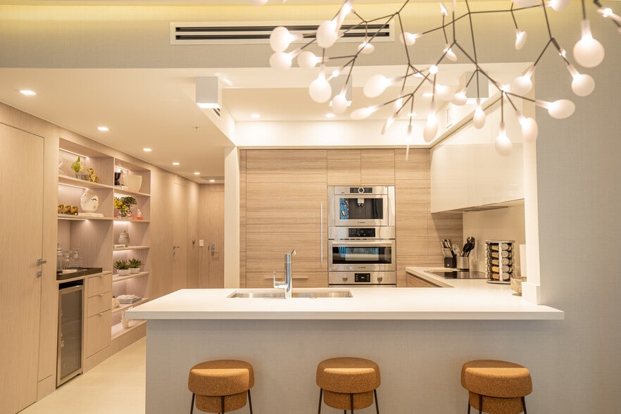 Building Photo - 330 Sunny Isles Blvd