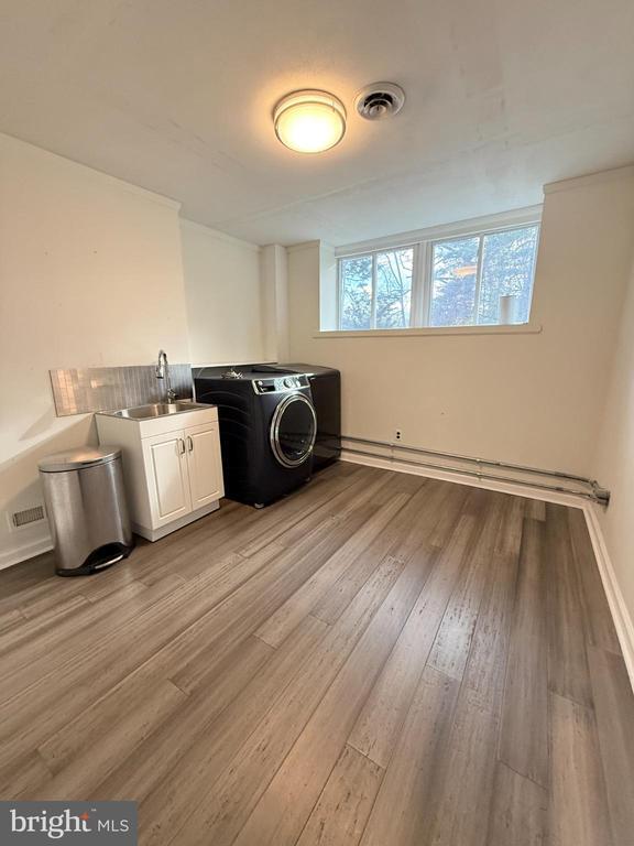 Building Photo - 7201 Orwell Rd