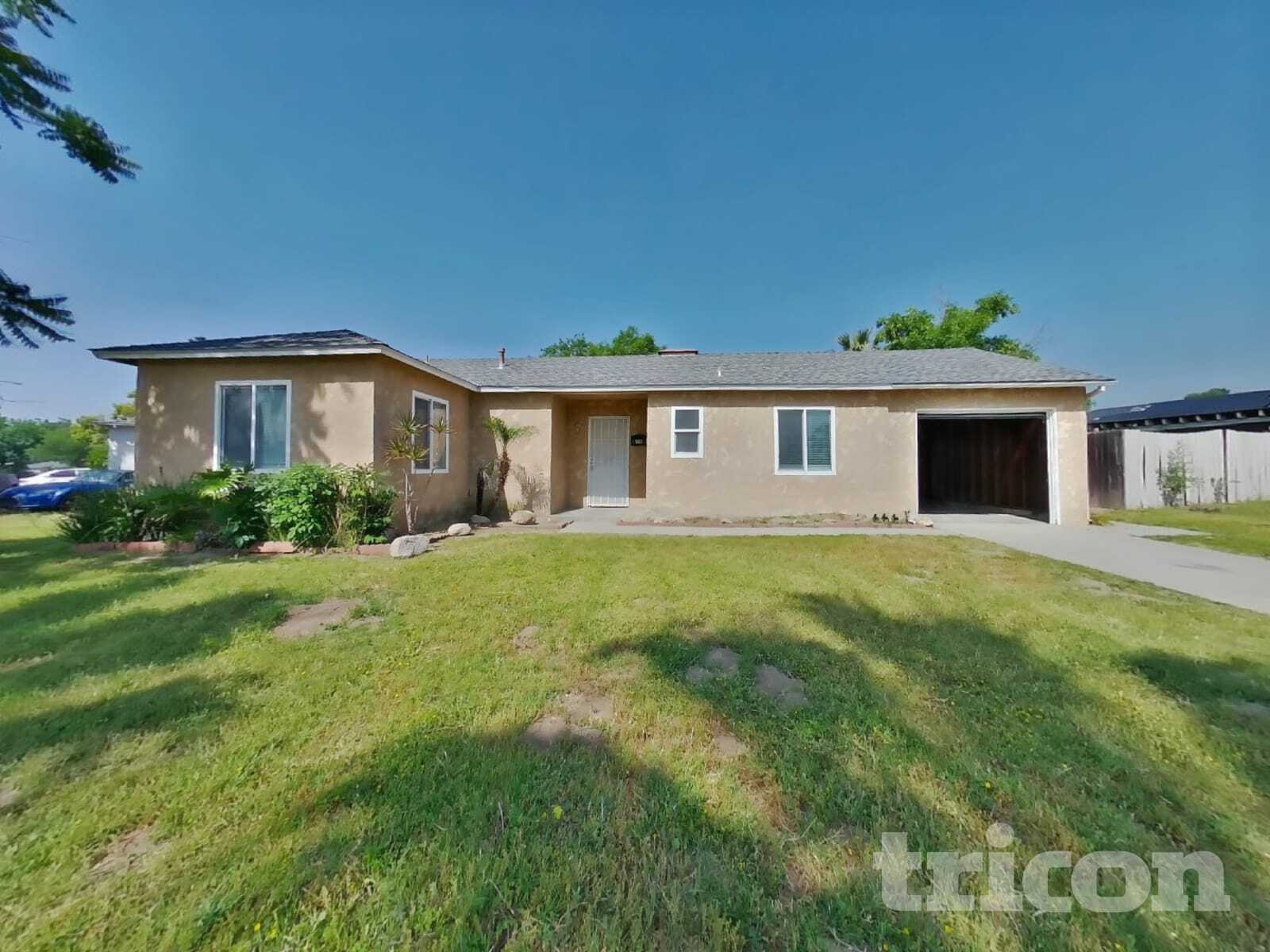 Building Photo - 3290 Conejo Dr