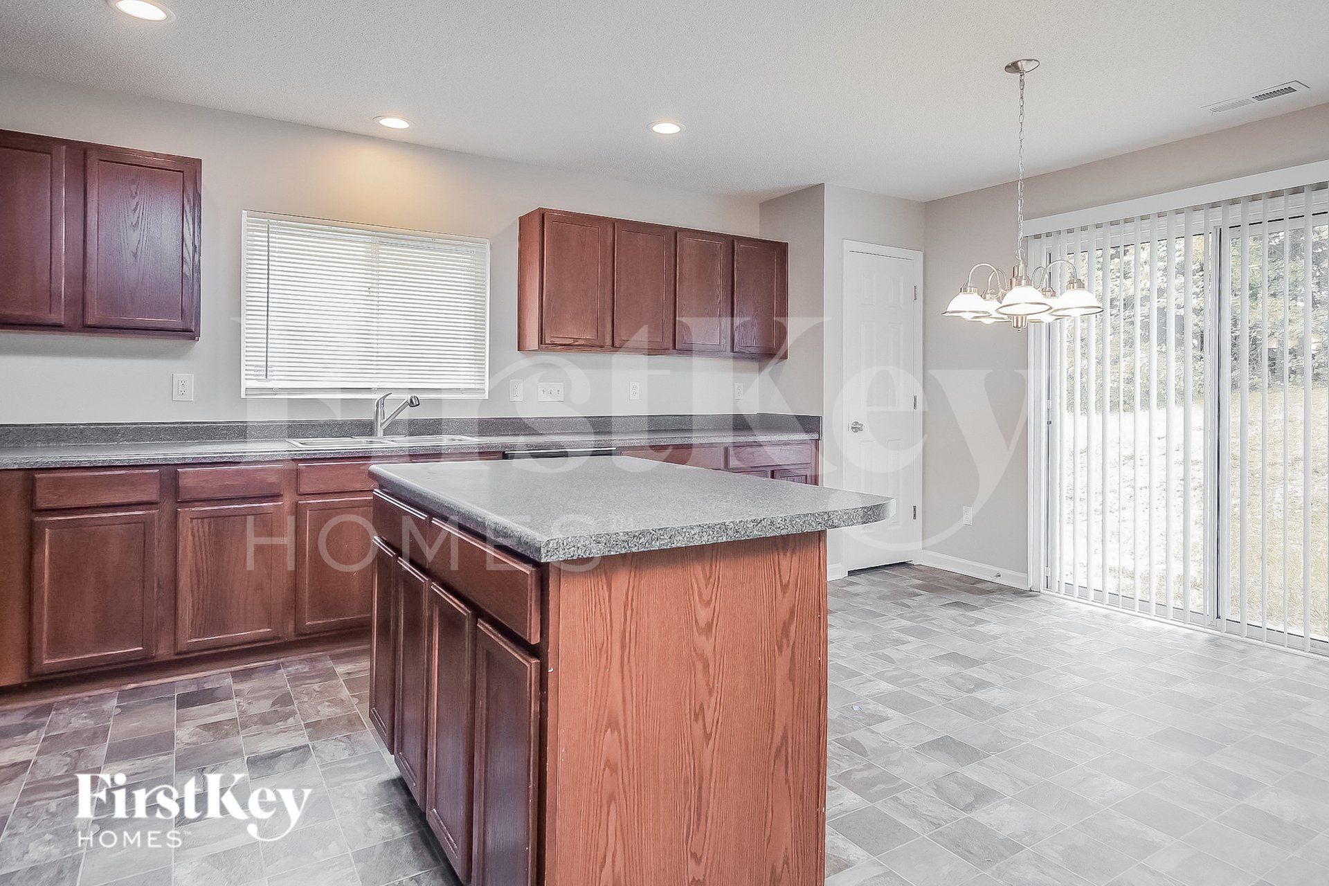 Building Photo - 6021 Namozine Ct