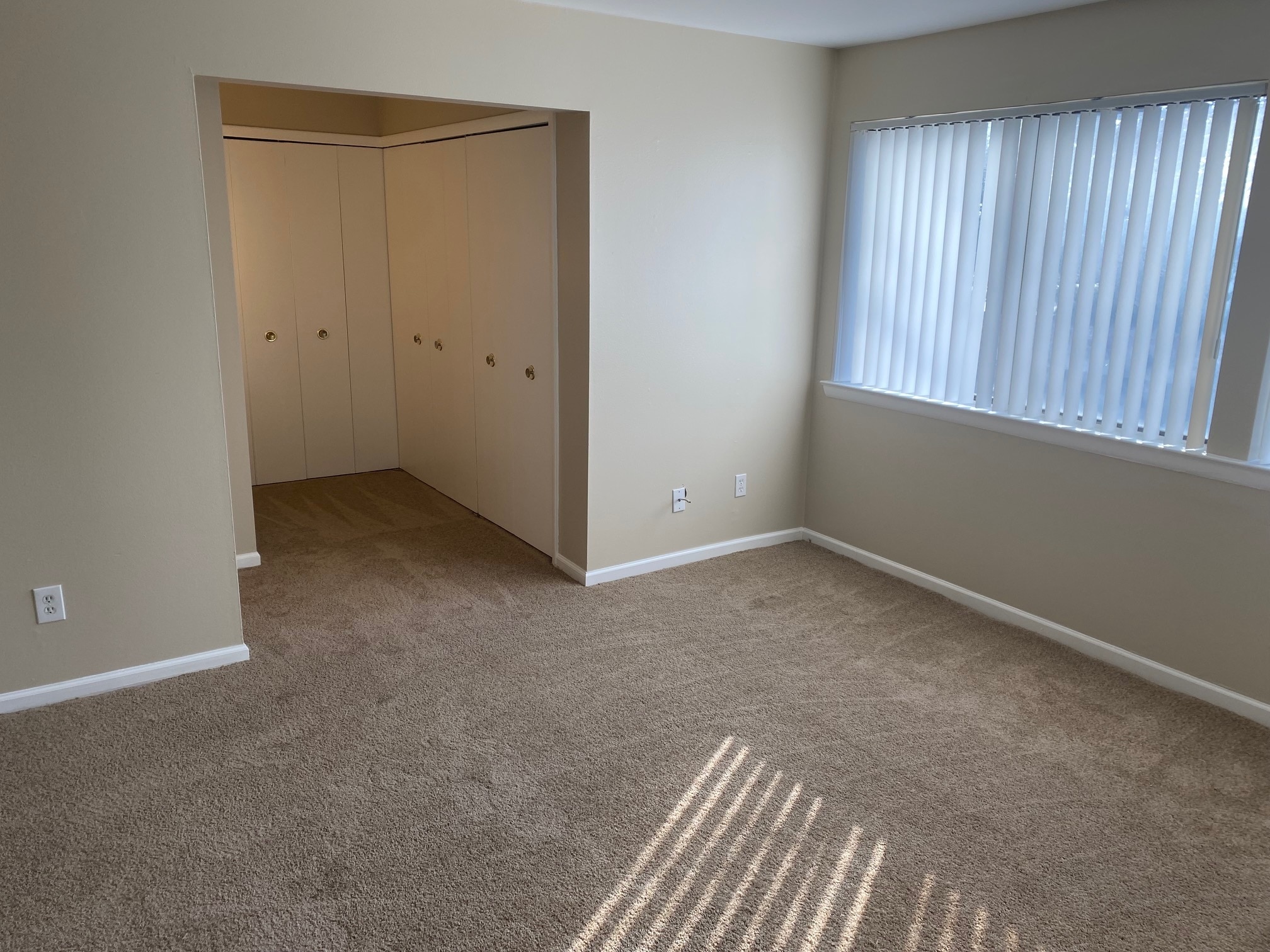 Master Bedroom 2 - 16150 N Park Dr