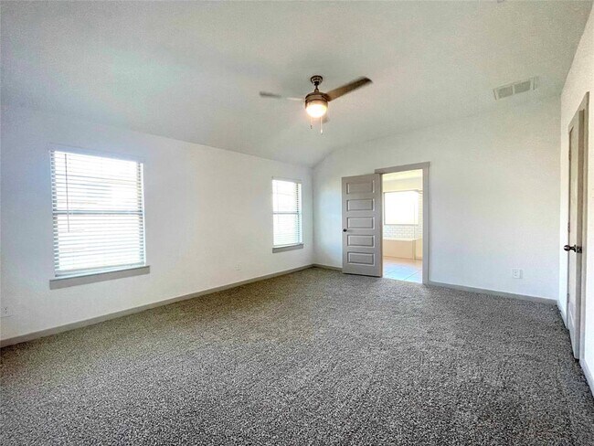 Building Photo - 3947 Everett Terrace Ln