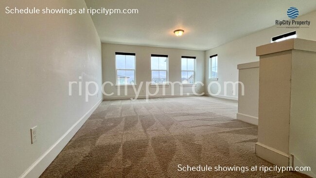 Building Photo - 3928 SE 77th Ave