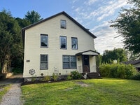 Building Photo - 154 Wallens St